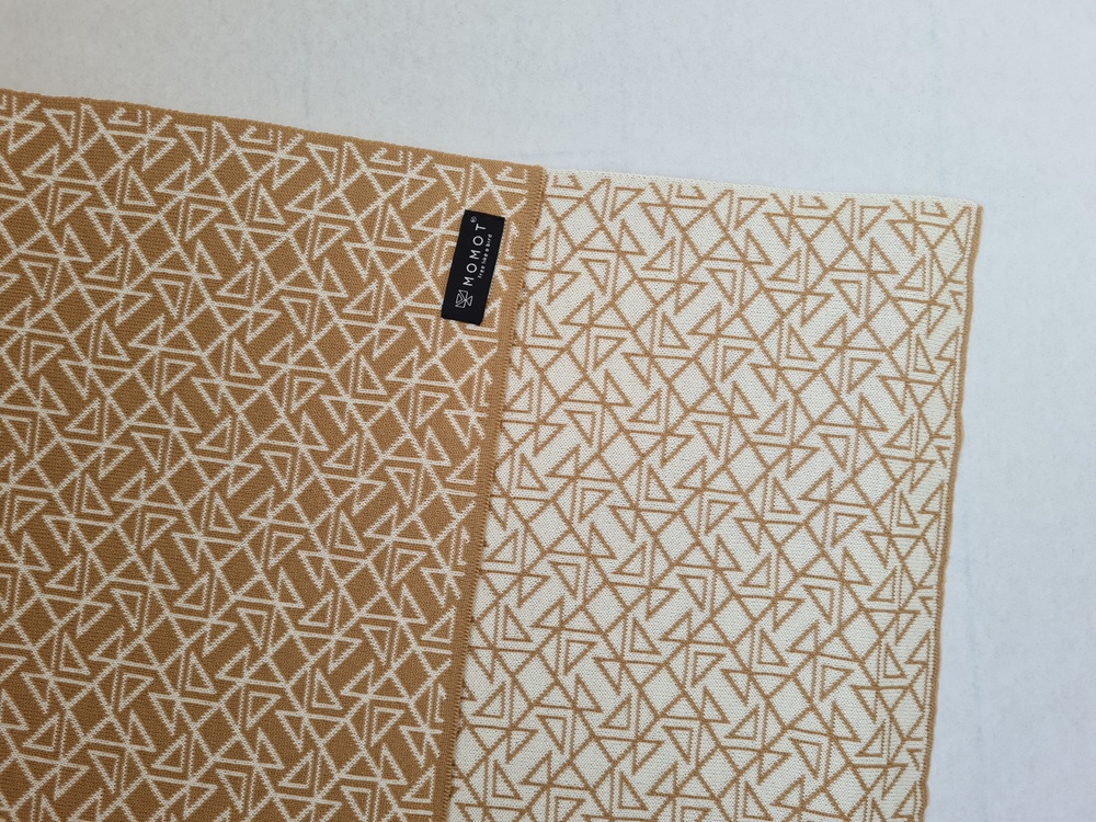 Шарф з напіввовни мериноса кемел лого scarf_knitted фото