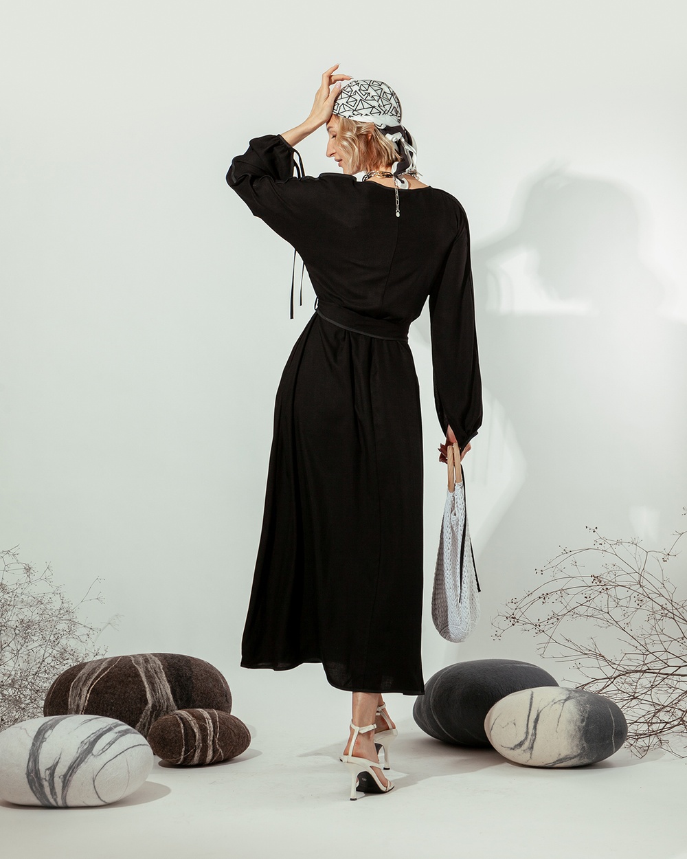 Сукня з кантом на запах з італійської віскози колір чорний 022б_black фото